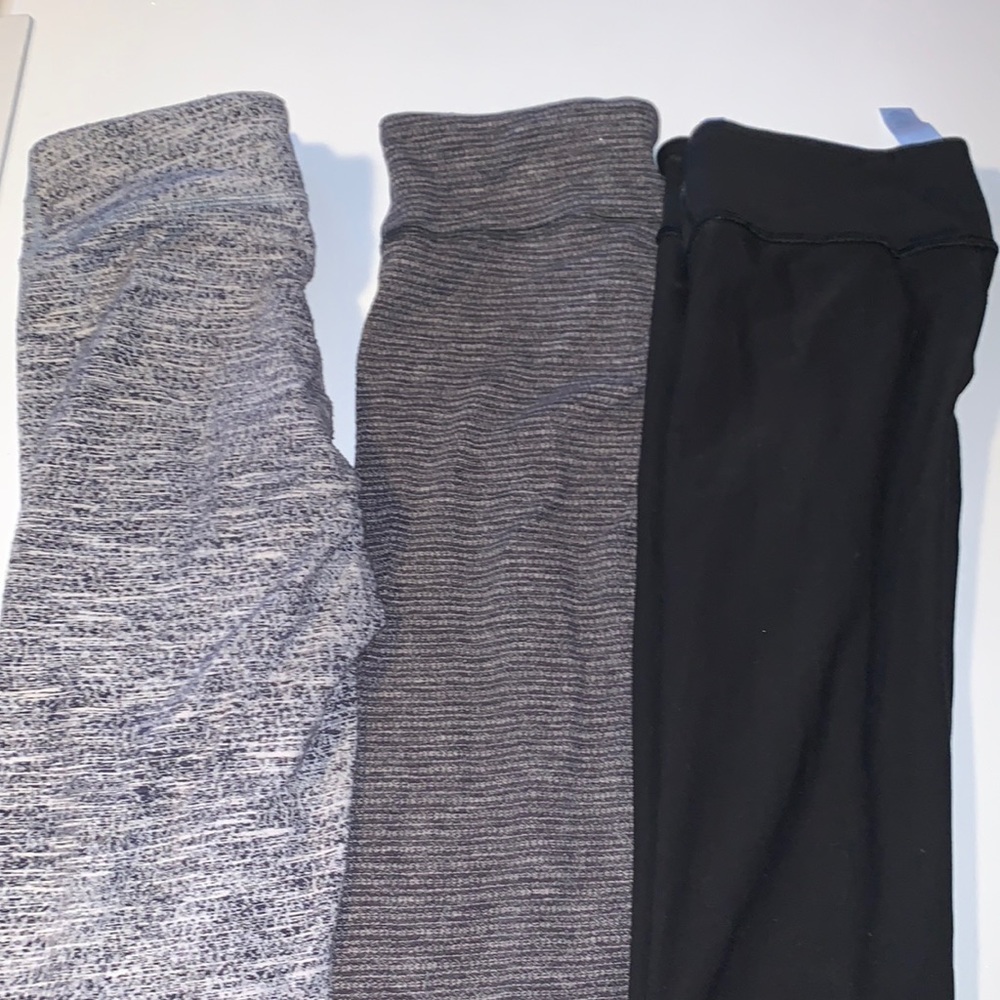 Bundle of 3 Ivivva size 14(L-XL) leggings
